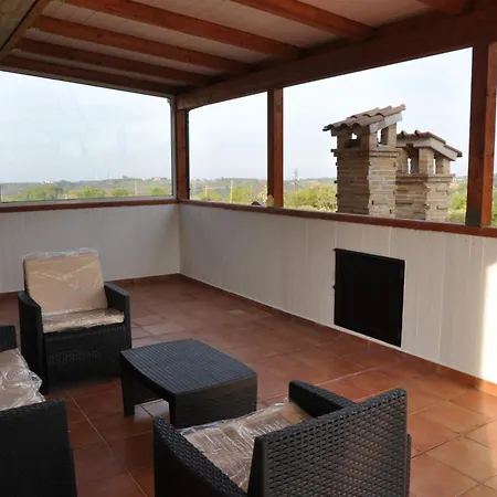 Domus Aurea, Tra Mare E Ulivi Holiday home *