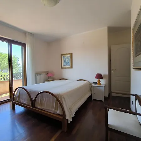 Holiday home Domus Aurea, Tra Mare E Ulivi